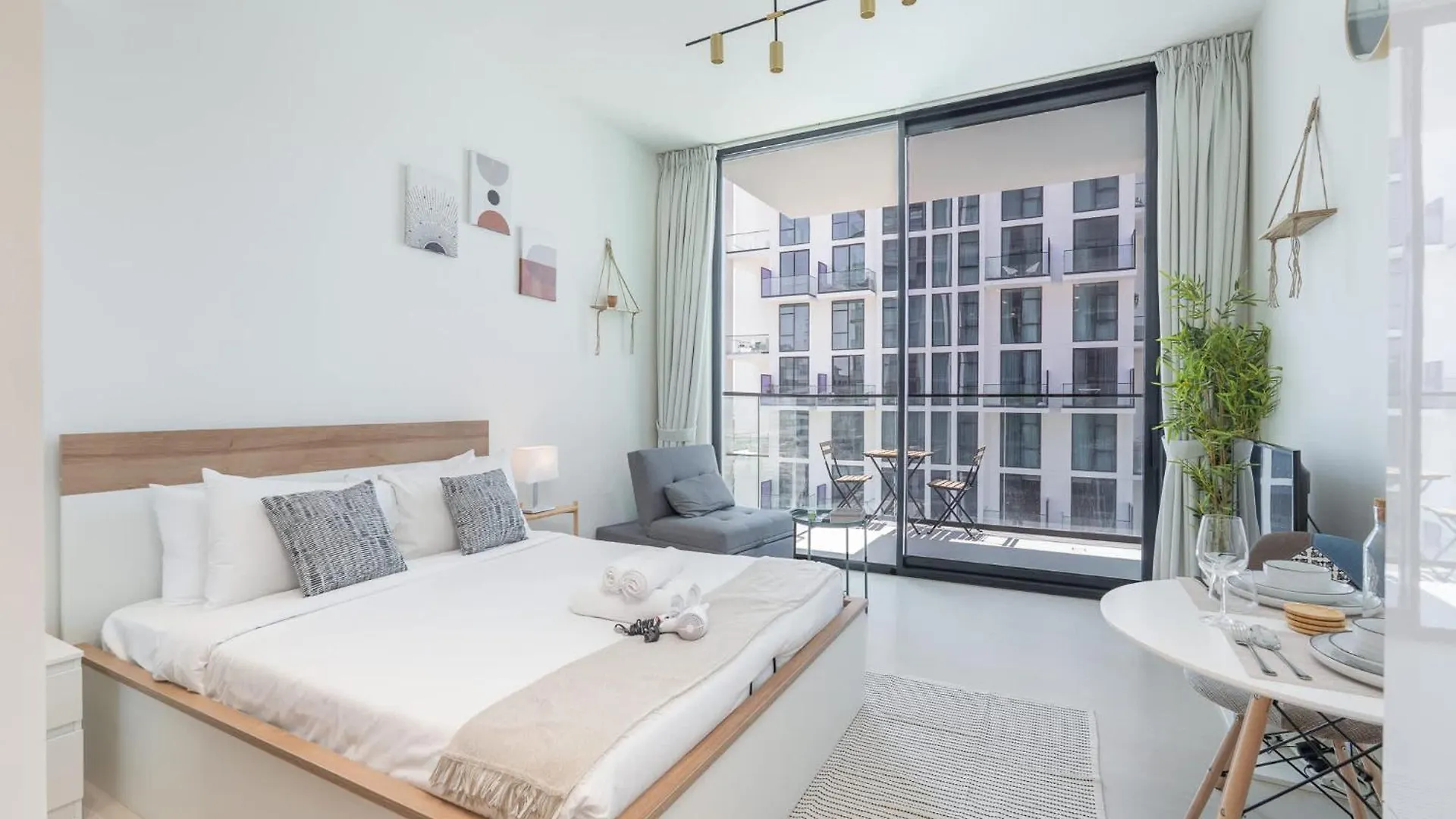 A Superb And Amazing Studio In Binghatti Lavender With Balcony Dubai 0*,